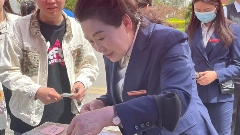 短视频广告配音价格对比：揭秘行业定价之谜