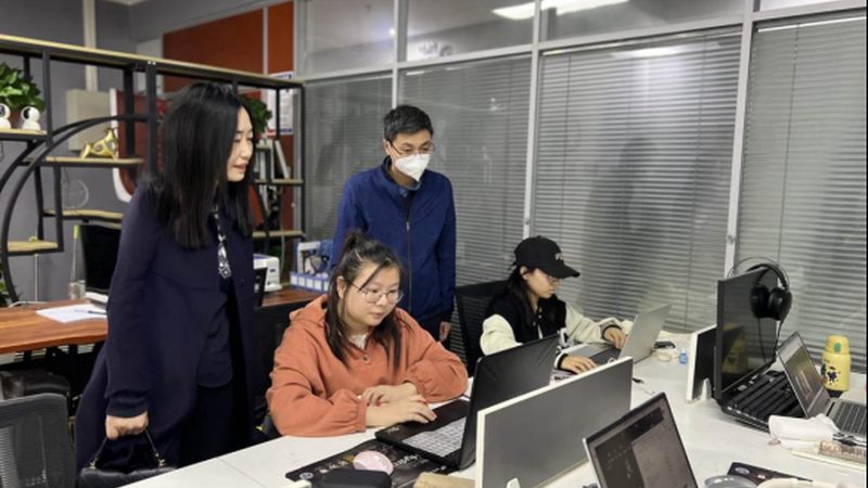 直播设备采购清单：如何打造高效直播环境**