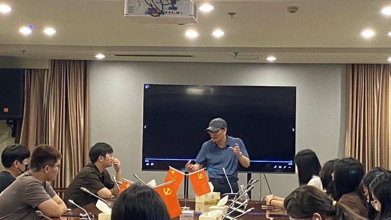 美妆直播代运营与传统代运营：一场直播，两种运营策略